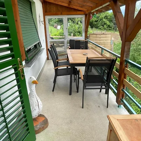 Stupa-rezi-tatika-haz *