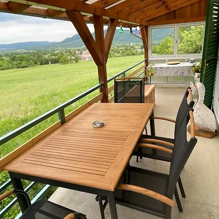 Lägenhet Stupa-rezi-tatika-haz