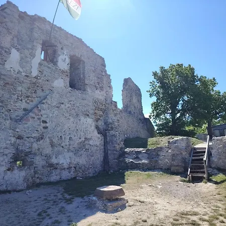 Stupa-rezi-tatika-haz 公寓