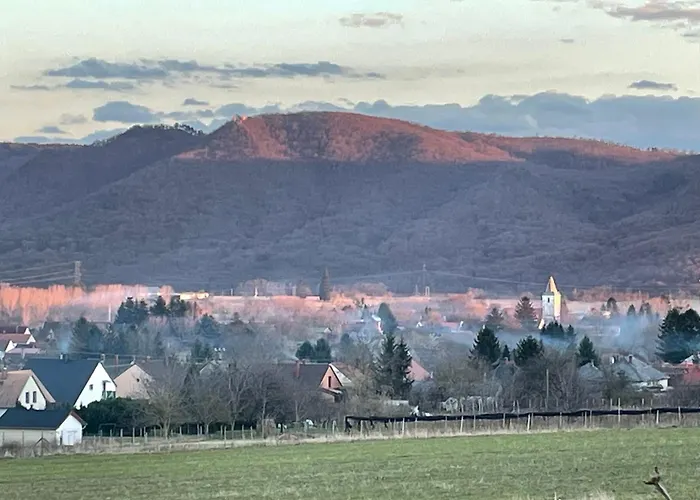 Stupa-rezi-tatika-haz
