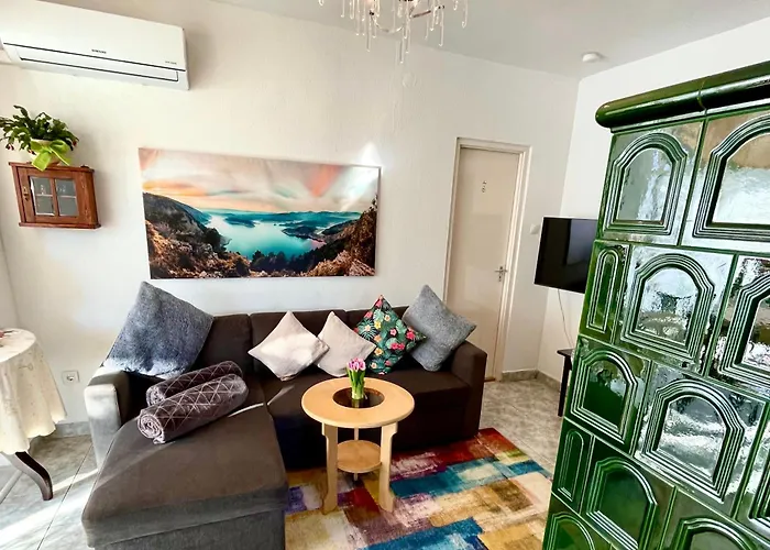 Stupa-rezi-tatika-haz Appartement Zalaszanto